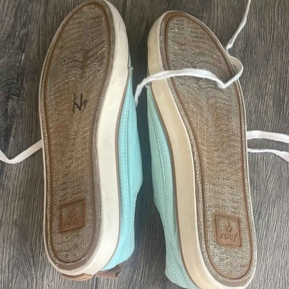 Reef sneakers size 7.5 aqua distressed comfy - Picture 8 of 9